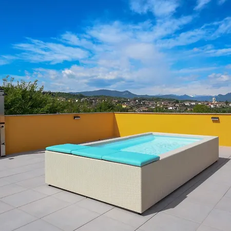 I Sentieri Del Vino - Lucone *